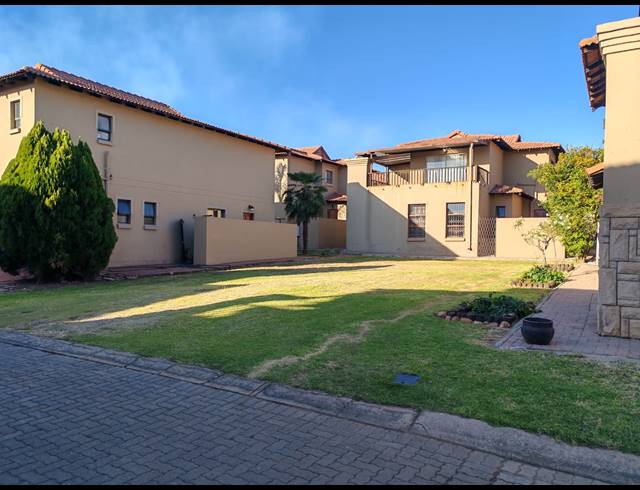 292M² VACANT LAND FOR SALE IN RISIVILLE